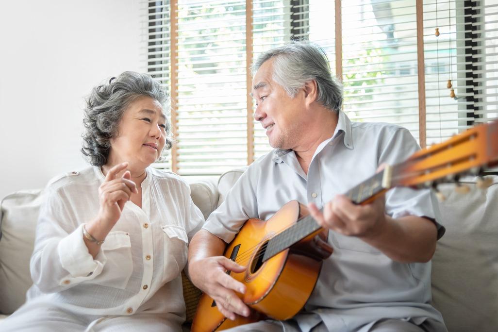 音樂治療關懷師｜謝惠貞 一首歌讓老奶奶重開話匣子！音樂療法輔助失智症患者連結記憶｜元氣網