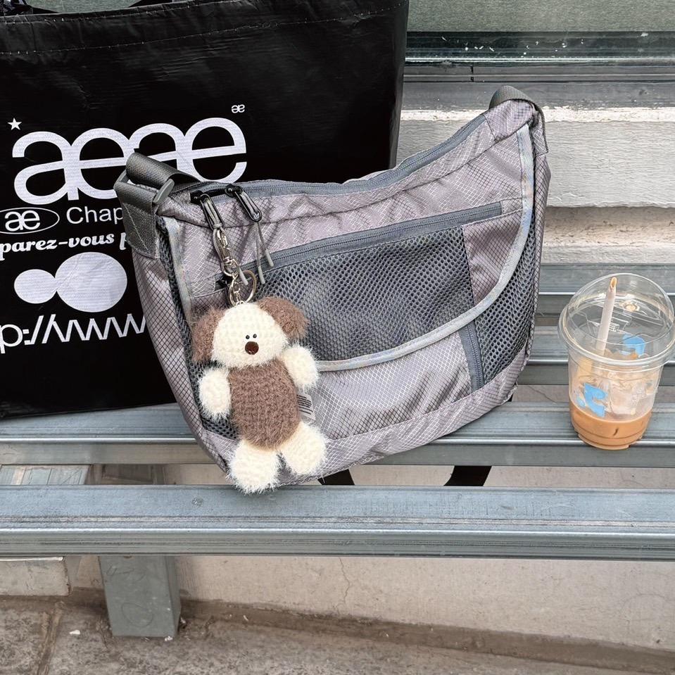 ⁺◟ 歡迎成為小Light打 ⁺◟♡² 韓國選品🛸銀河系的小行星斜背包