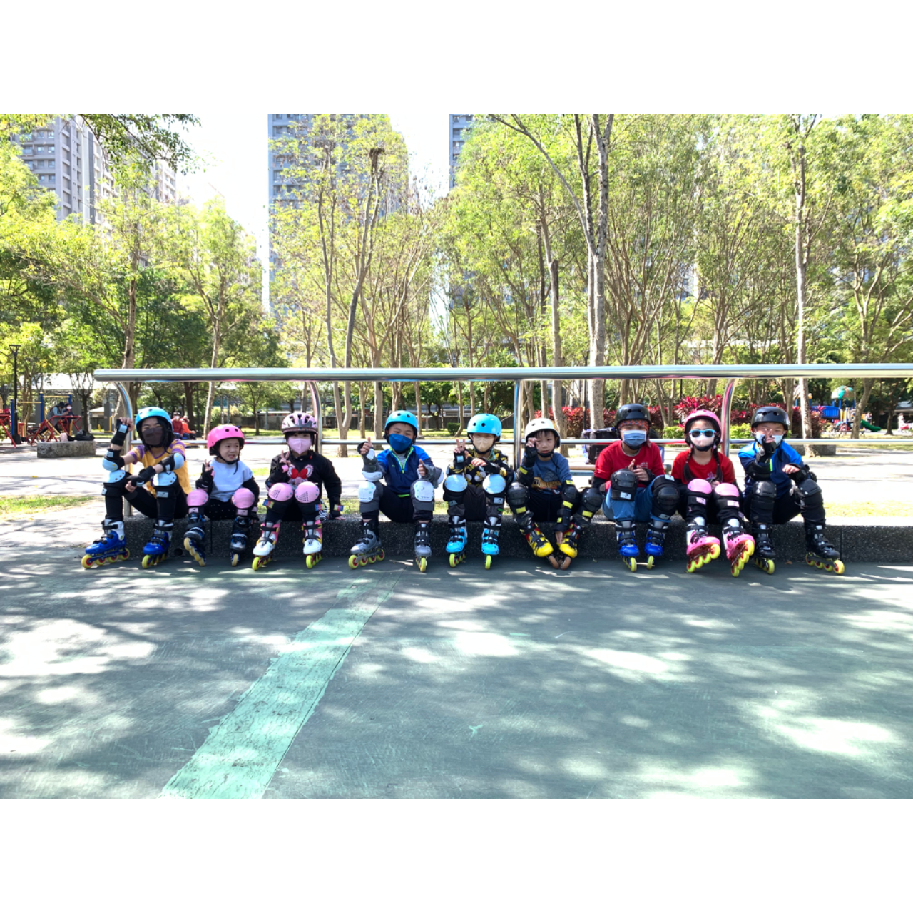 Em音樂運動直排輪 週五19:00、週日10:00