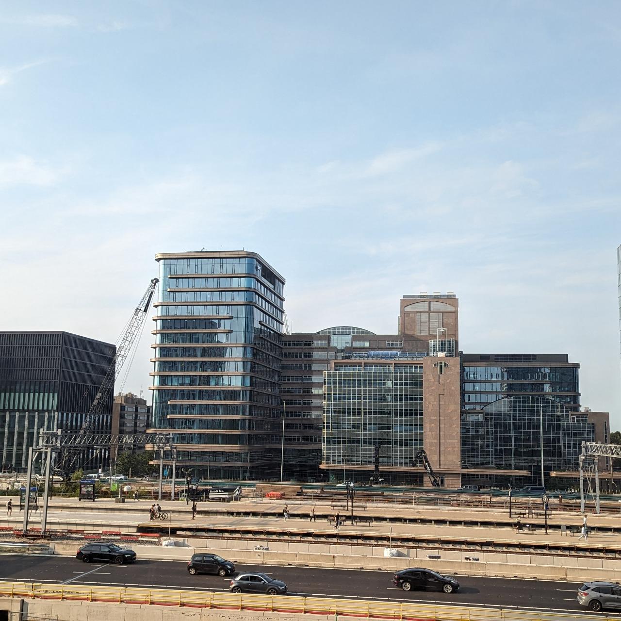 「閒聊一席，職途坦然」