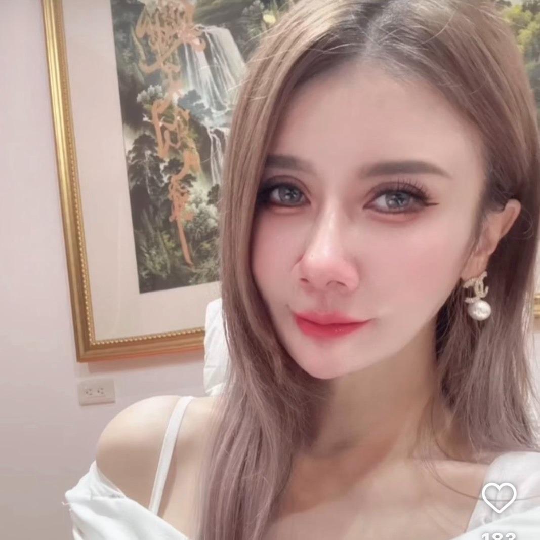 家秝女神