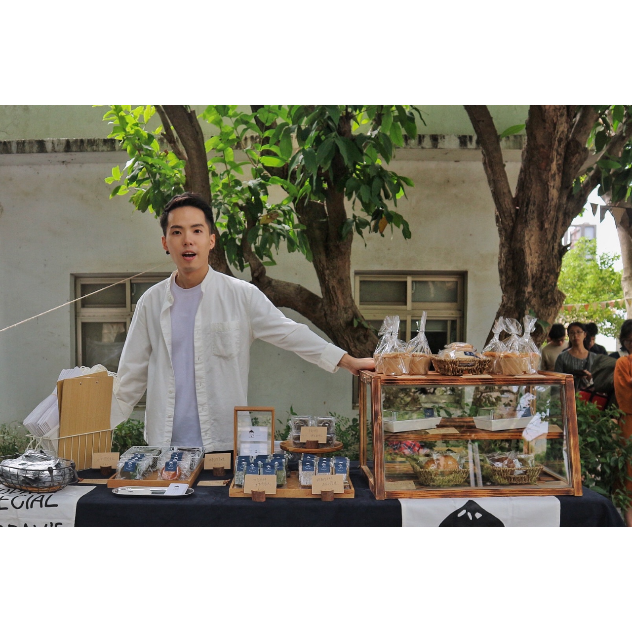 焦糖堅果脆達克瓦茲