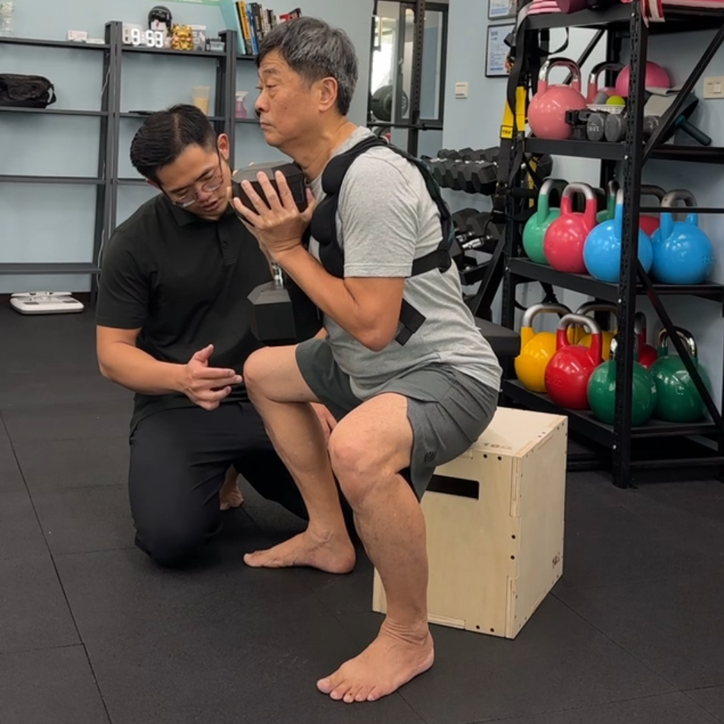 簡單肌力｜肌力訓練｜體態雕塑  客製私人訓練課程 中老年訓練