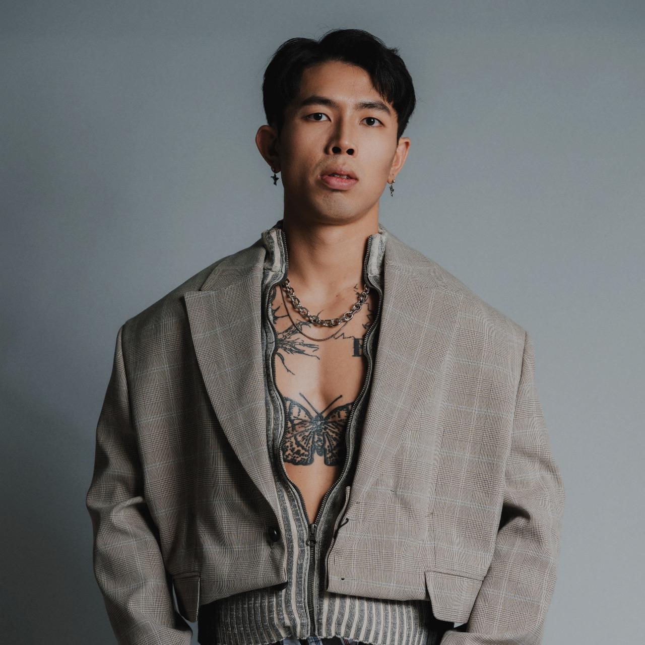 Michael TANG