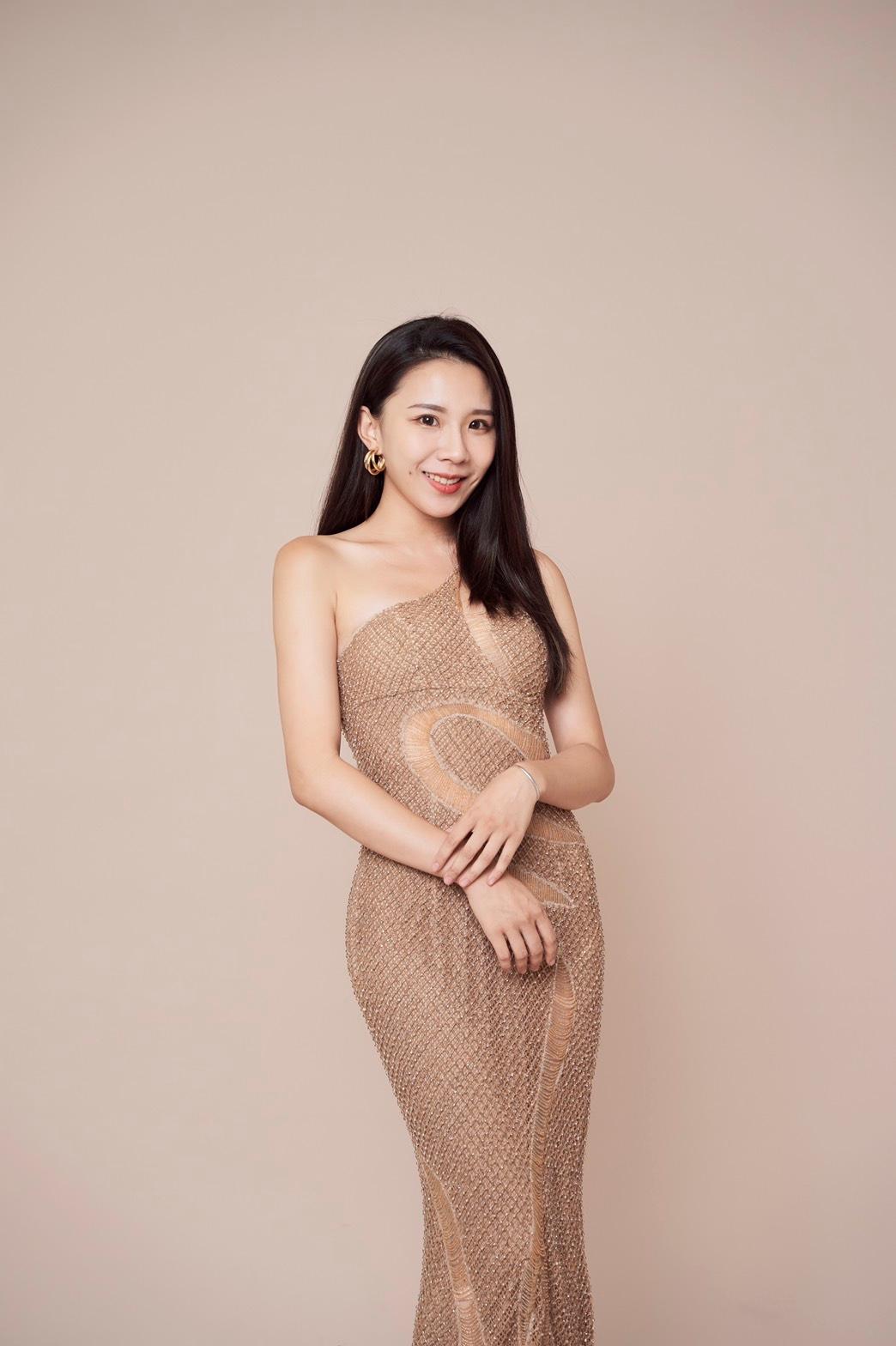 專業主持人 巧芃