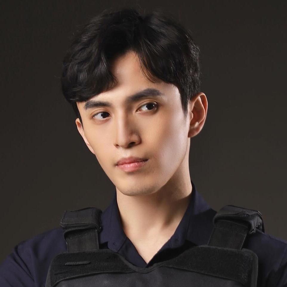 順吉/huangluck/邀約及合作請洽下方Line連結