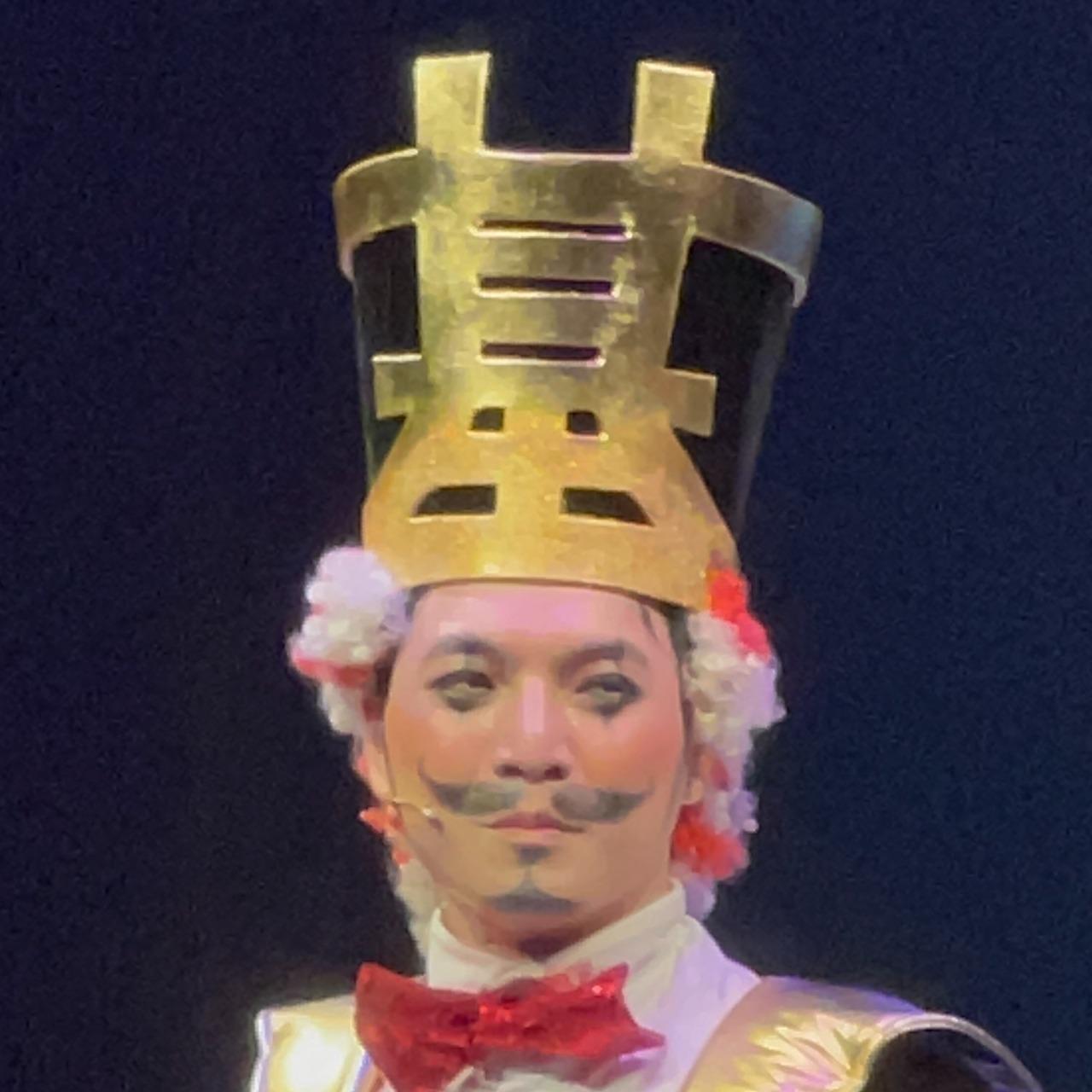 👑讚讚國👑 基主任