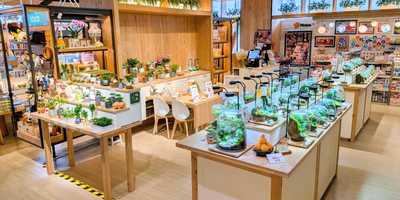 花波兒‧心園藝 花波兒心園藝,台南,送禮,升遷,新居落成,開幕,升遷,調任,生日,財位,交換禮物,玻璃花園,瓶中花園,生態瓶,園藝,手作,Terrarium,Tainan