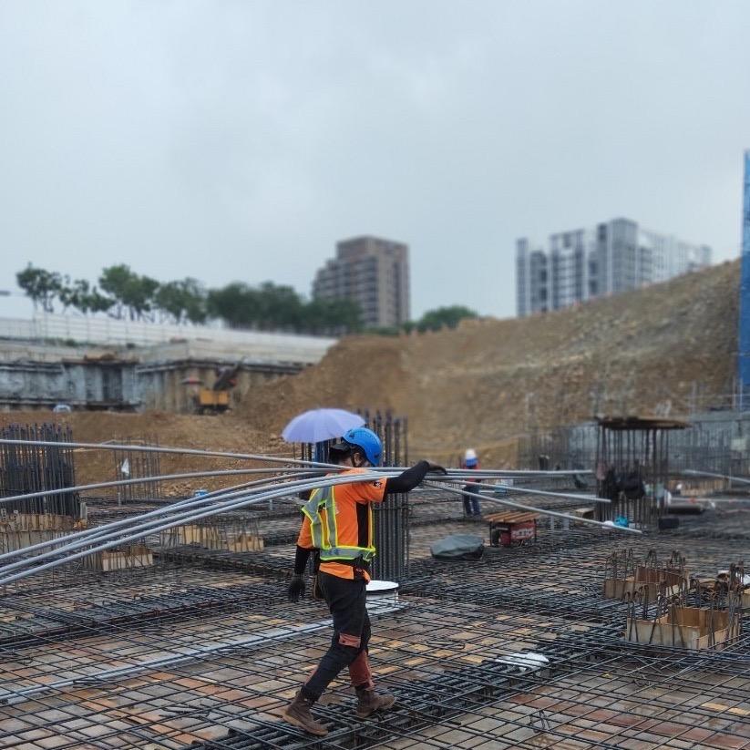 水電工程/水電/工人/電盤/安全帽/樓梯/工地/史拉姆/配管