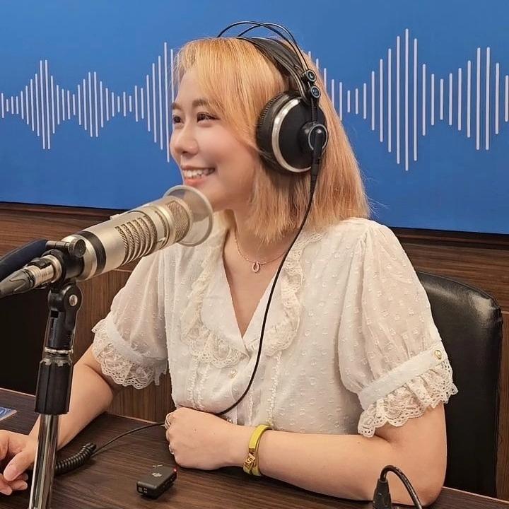 DJ 葳葳 微微晃