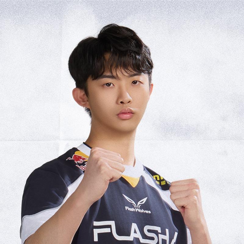 Flash Wolves 閃電狼職業電競隊 MID | Zhenzhe