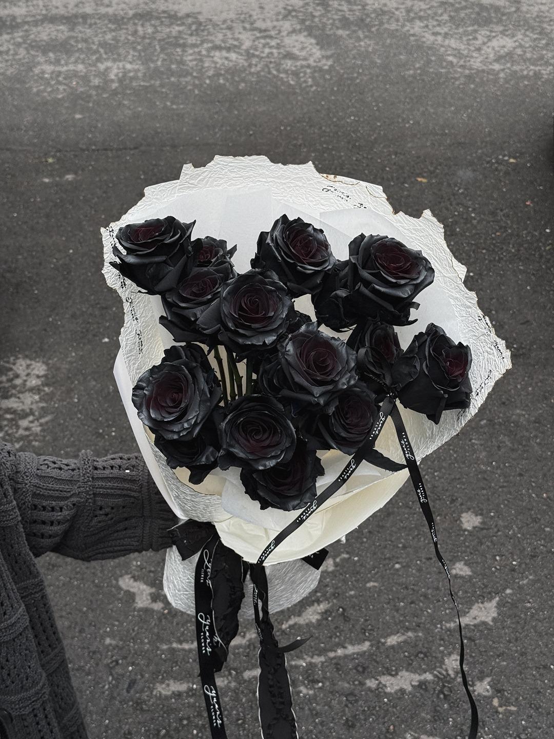 原點花藝設計 Yuan's Flower 黑玫瑰花束