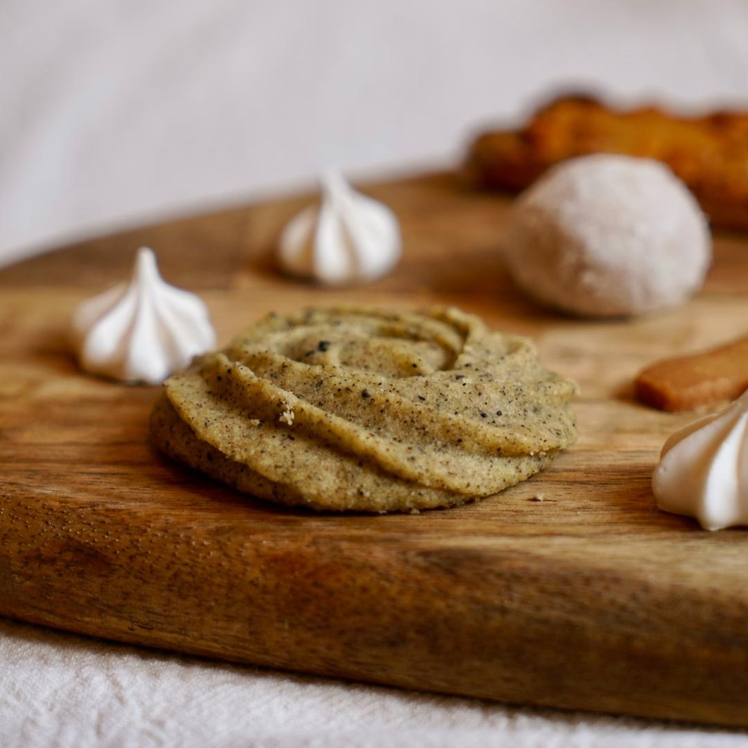 山旬 shān xún ｜四季鐵盒餅乾．點心專門｜ 喜餅｜彌月｜送禮