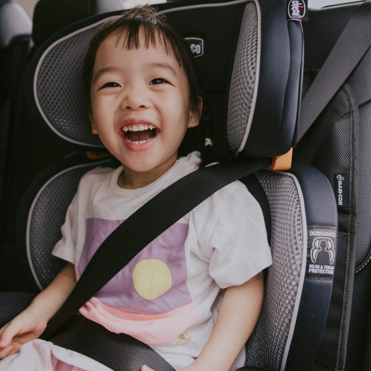 ☞  Chicco成長型汽車座椅 / 04.26