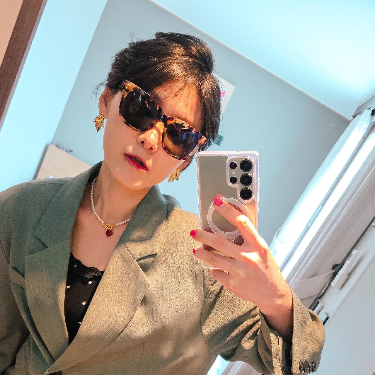 長工胎胎 Rebecca Rosie Allen墨鏡