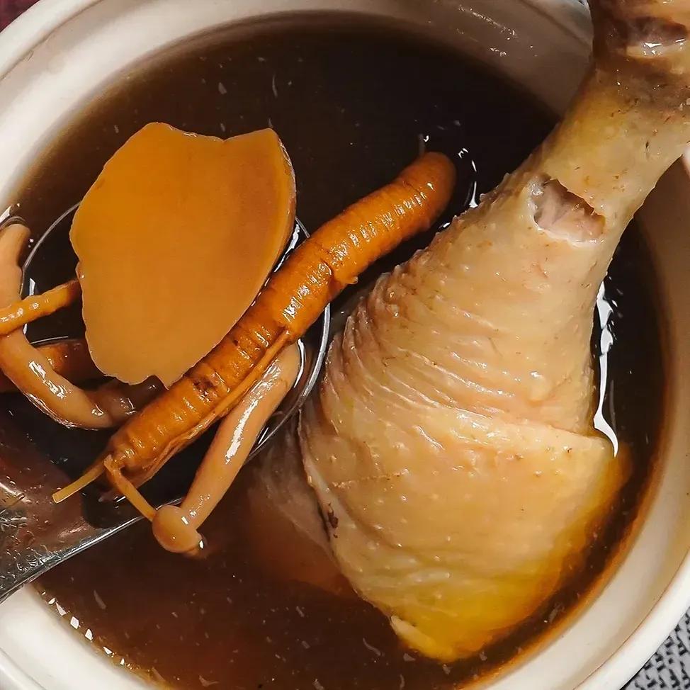 燉霸  養生雞湯/原盅燉湯/油飯米糕/私房料理 台南東區