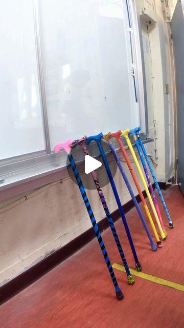 Xu Yin 徐尹 銀髮族穿上國小學生搭配的服裝走上舞台參與走秀，展現跨世代合作成果，活動氣氛溫馨熱烈。