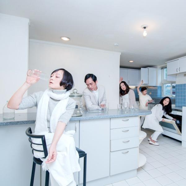 同黨劇團, 窗明几淨, 蔣薇華, 謝瓊煖