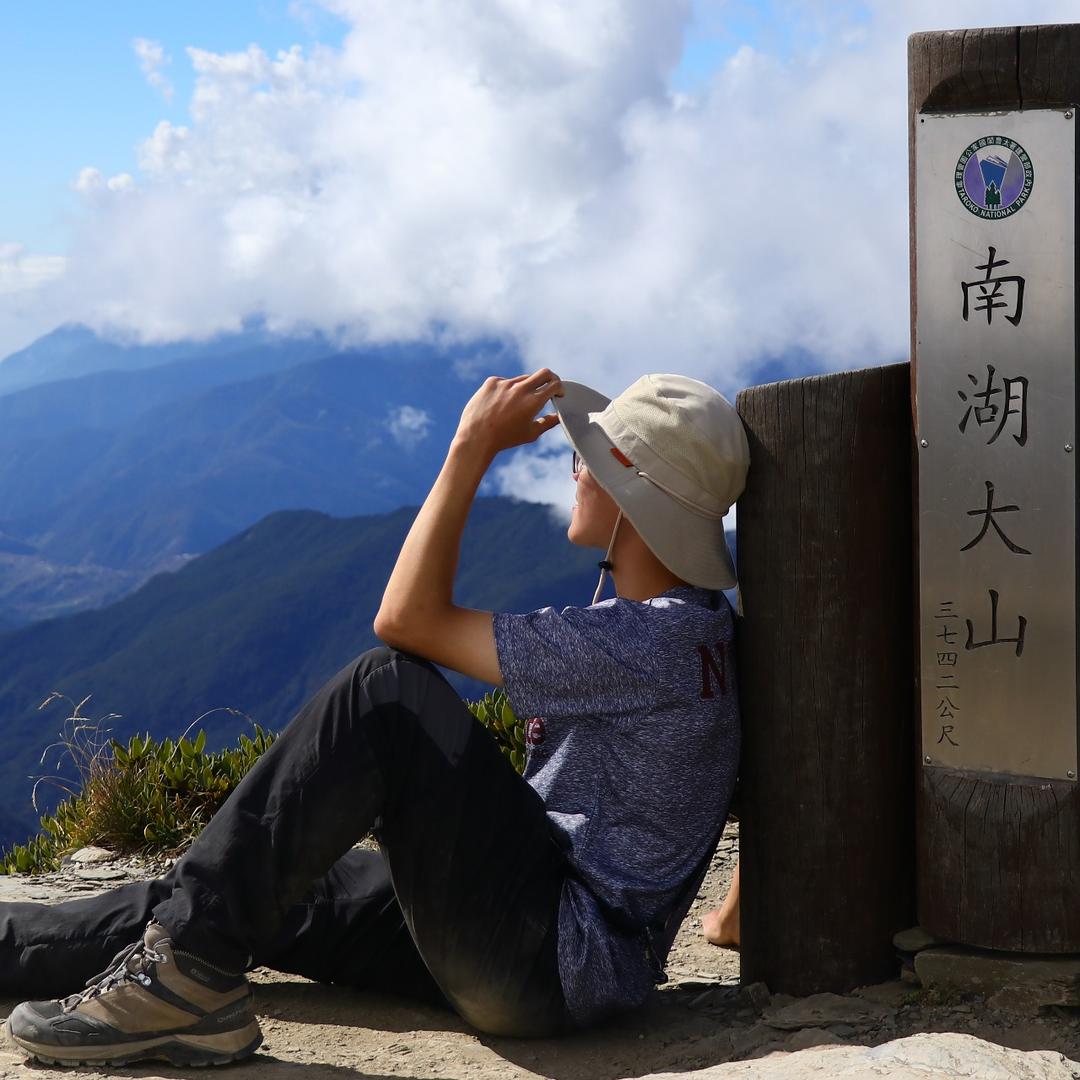 御風泊客 Windparker 南湖大山獨攀朝聖（上）