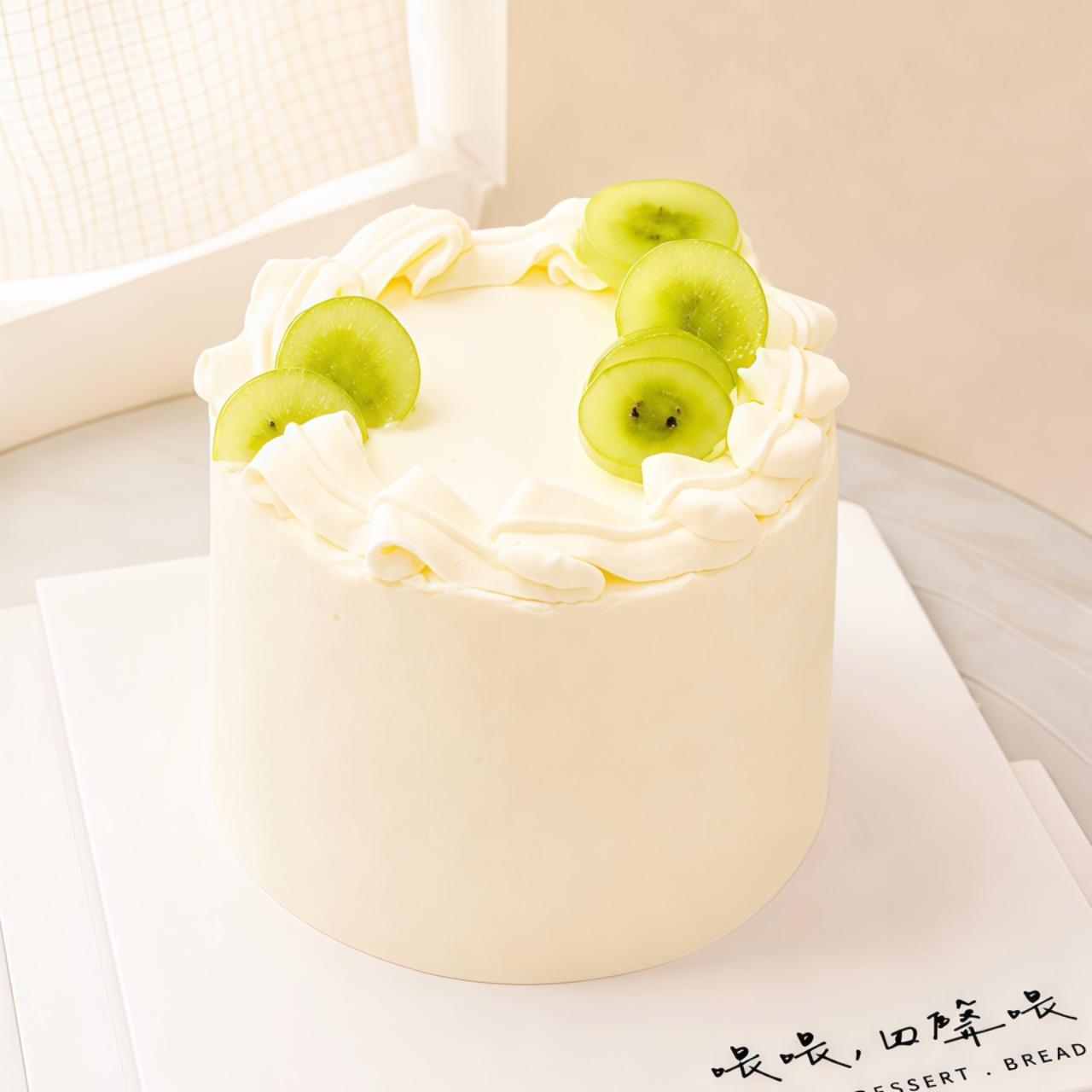 整模蛋糕 Whole Cakes Menu 新鮮綠葡萄、動物性鮮奶油、原味戚風蛋糕體｜                                             4吋$550 / 6吋$1100 / 8吋$1640