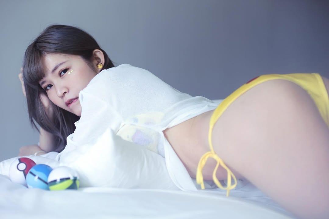 央央🐰 央央，每晚10點後開播