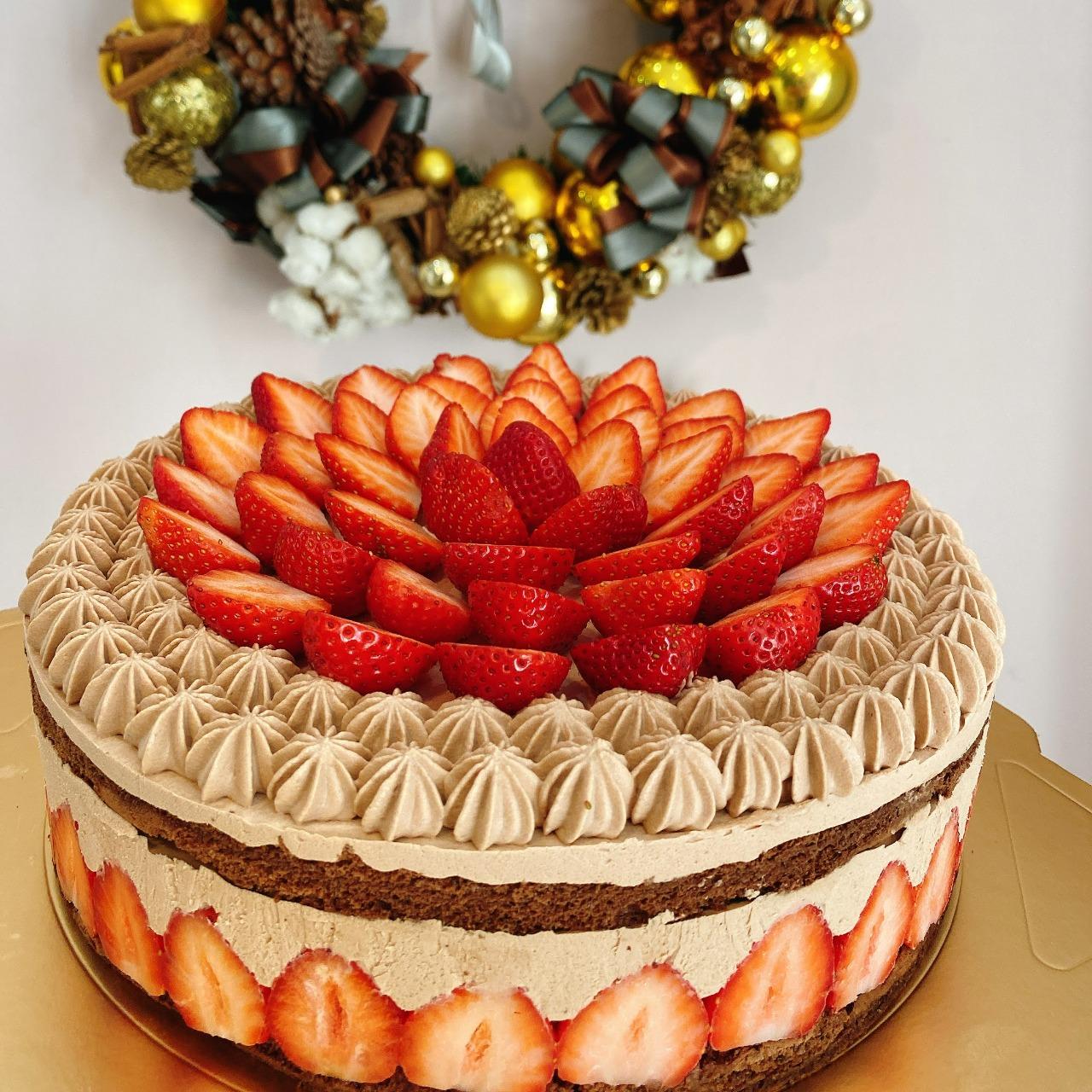 甜舖子甜點 Gloria Bakery [草莓巧克力鮮奶油蛋糕] 67%巧克力鮮奶油/新鮮草莓/67%巧克力蛋糕