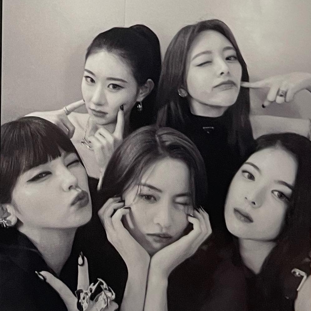 ITZY official instagram