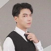 👑讚讚國👑 李天 (墜落之前)