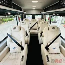 Rent a 7 Seater Tempo Traveller – Ideal for Family Getaways