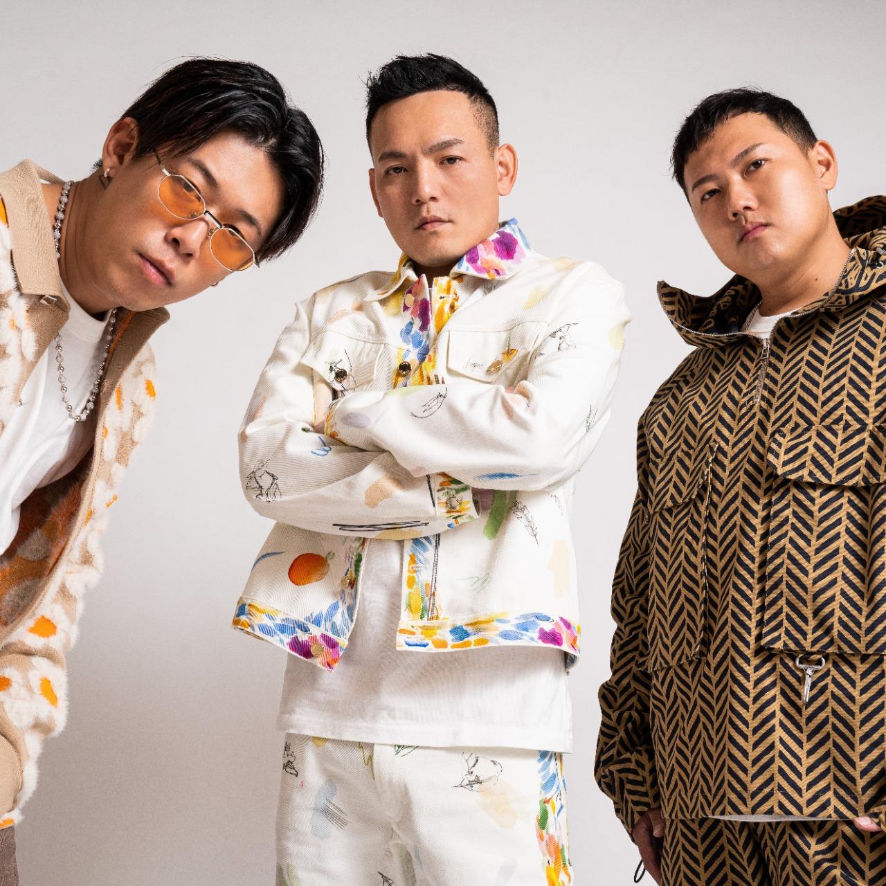 ANK Gaming 電競職業戰隊 之所以叫玖壹壹  是因為成立於2009年9月11日 玖壹壹～來自台中的音樂團體～