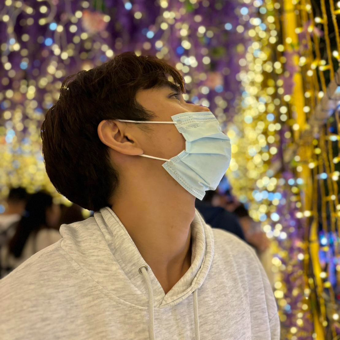 Zhong Wei | TikTok, Instagram | Portaly