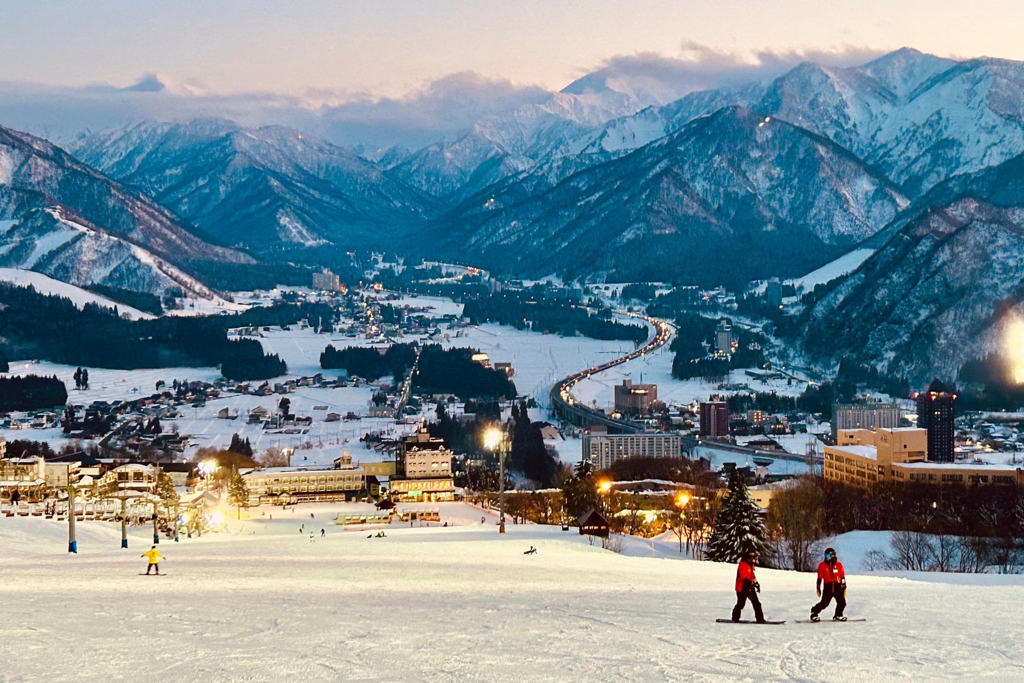 耶堤滑雪 Yeti on Snow 耶堤滑雪 滑雪教練 越後湯澤 滑雪課程 神立滑雪場 岩原滑雪場 石打丸山滑雪場