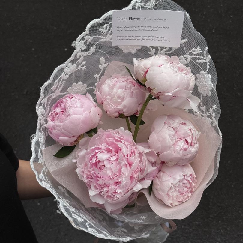 原點花藝設計 Yuan's Flower 粉芍藥蕾絲花束