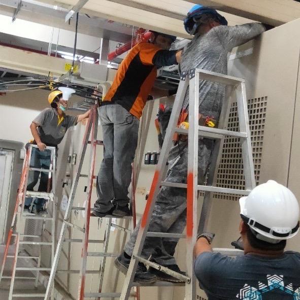 水電工程/水電/工人/電盤