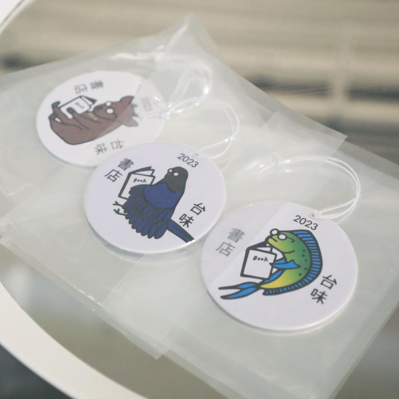 台味書店的香氛卡：台灣藍鵲