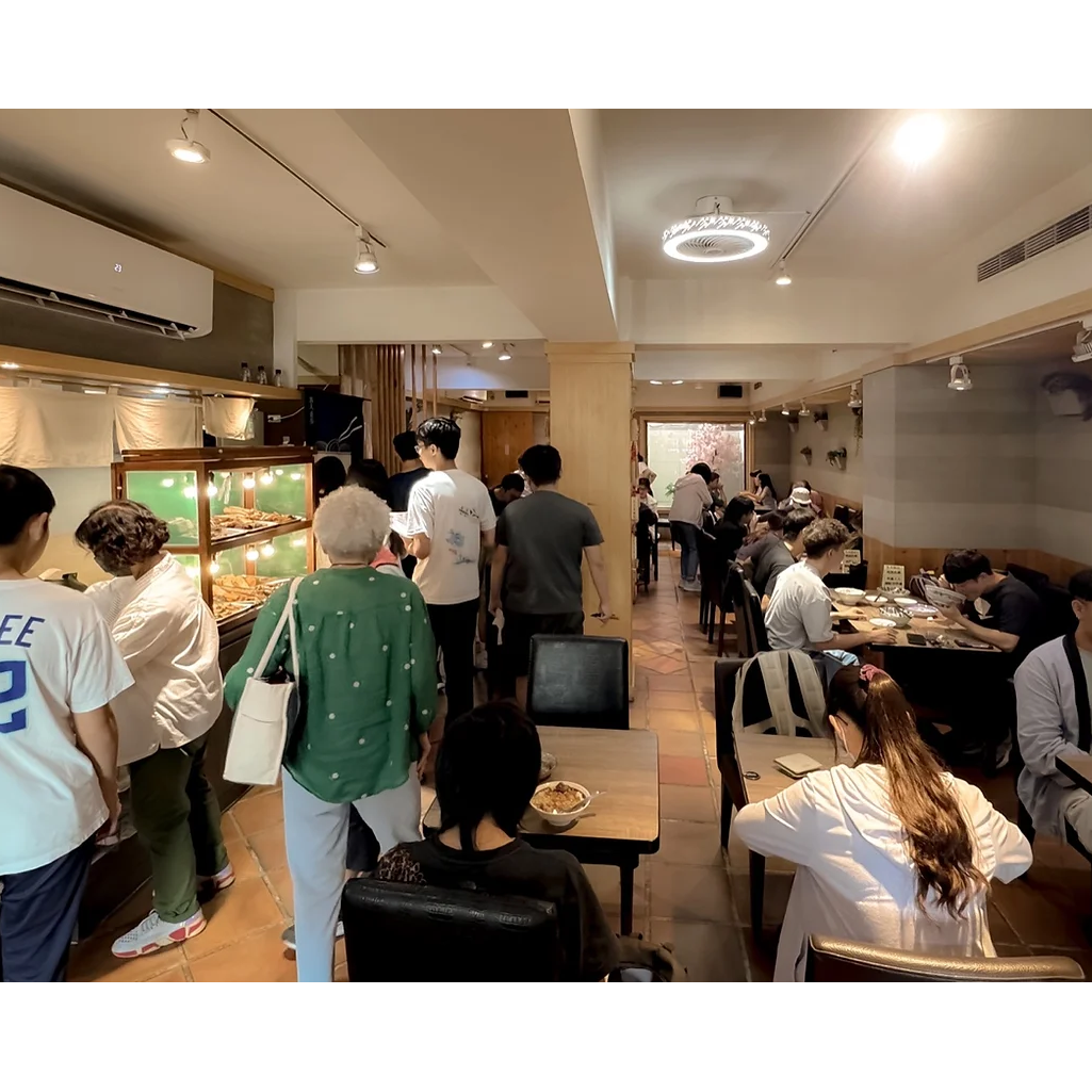 台南麵食餐廳 台南特色炒粉 台南炸醬麵  台南滷味小食 台南小麵殿