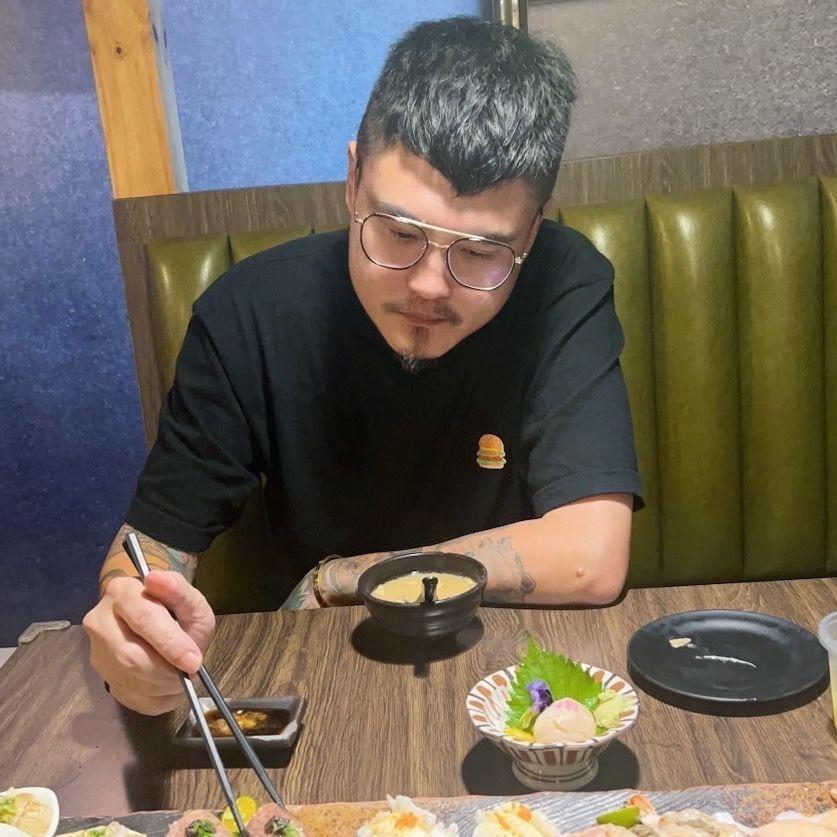 冒煙雞蛋糕斗六總店 漢堡強