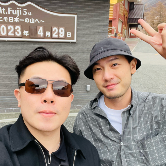 瞞著爸媽環遊世界