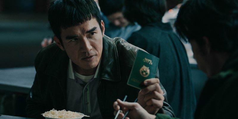 Fain Jin Lin 公視劇夠 專訪｜《化外之醫》楊一展：封印心中叛逆的搖滾少年，享受當下就能阻止腦中胡思亂想的猴子
