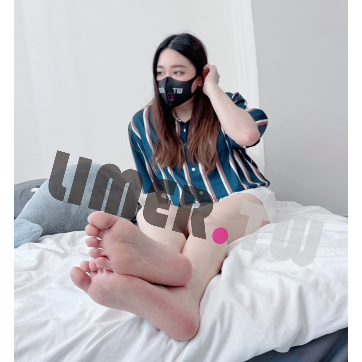 Limerence 素人 FiveFour 白嫩嫩裸足初登場