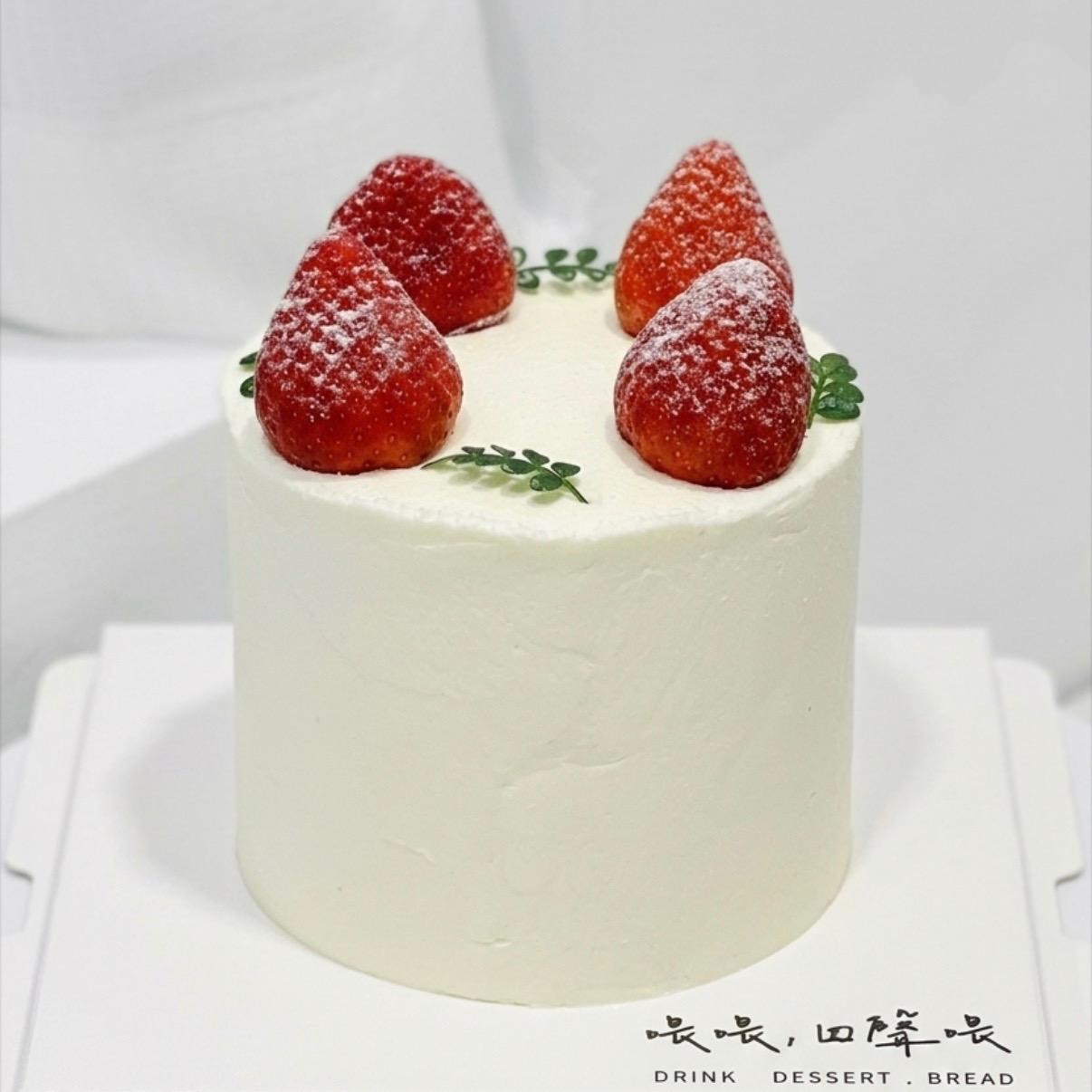 整模蛋糕 Whole Cakes Menu 新鮮草莓、動物性鮮奶油、原味戚風蛋糕體｜                                                 4吋$580 / 6吋$1200 / 8吋$1760