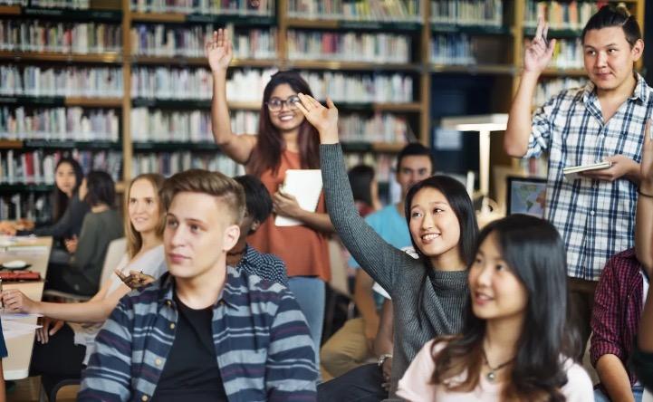 Artemis Huang / 黃琬婷 去美國讀書就能留下來工作嗎？數據帶你看「鉅額學費」之後的「殘酷簽證窄門」