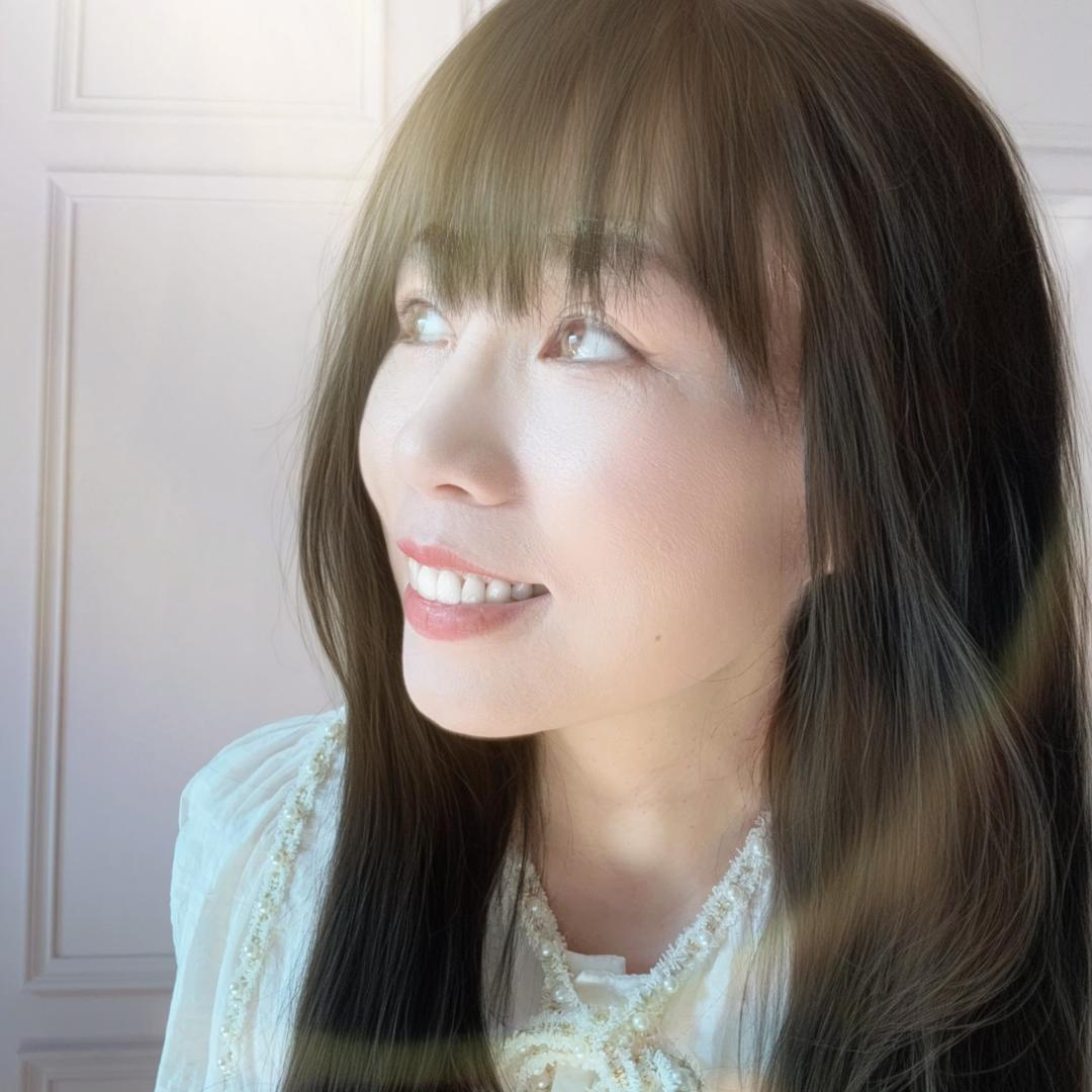 HONNG | 全維度豐盛‧頻率調校師