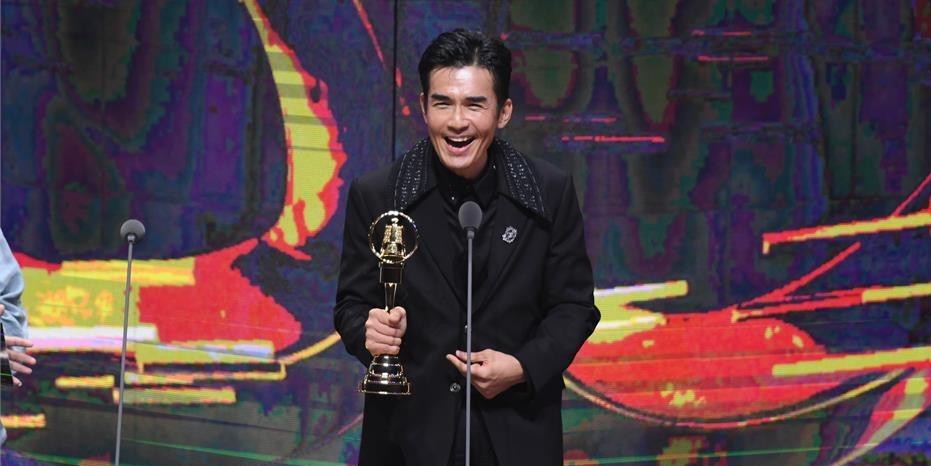 Fain Jin Lin 金鐘60 最佳男配 專訪｜楊一展：封印心中叛逆的搖滾少年，享受當下就能阻止腦中胡思亂想的猴子｜公視男配