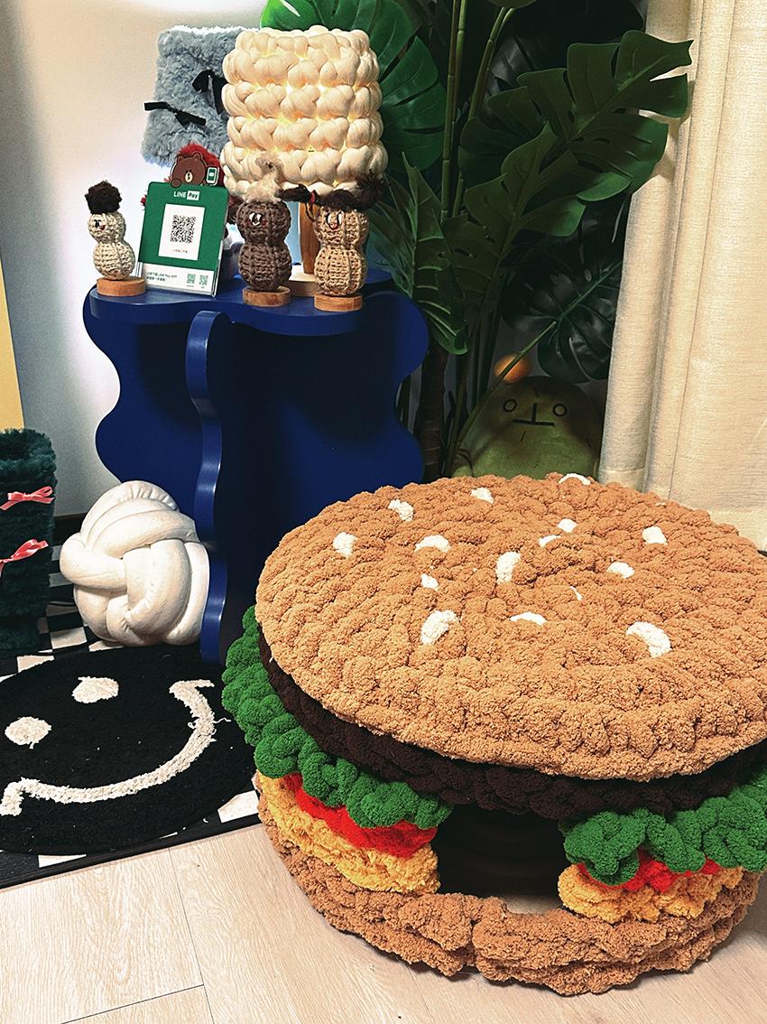 UNIVERSE小宇宙工作室 【堡欸！】巨大漢堡包寵物窩