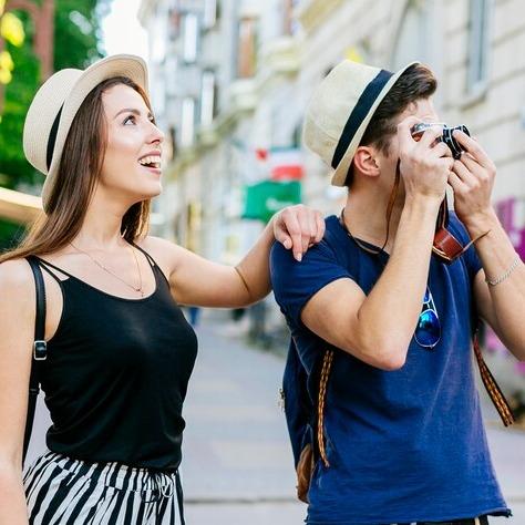 JerryStudy 留遊學顧問團隊 想短期內提升語言能力、體驗國際文化或探索國外生活方式的人。尤其適合對長期留學尚未有把握，或希望為未來的留學計劃先行適應海外環境的學生。