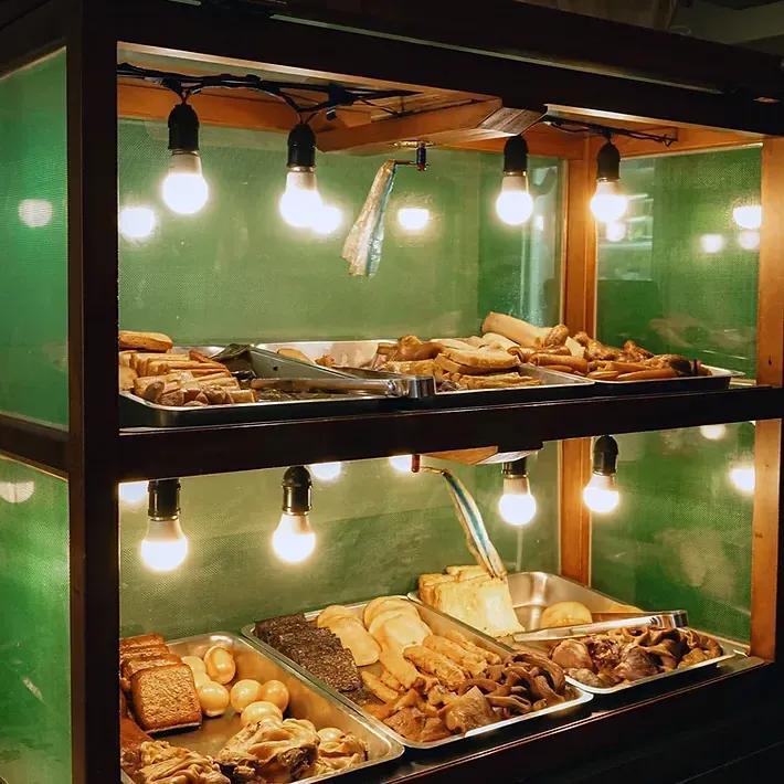 台南麵食餐廳 台南特色炒粉 台南炸醬麵  台南滷味小食 台南小麵殿