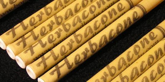 CHIAO EAR瞧耳｜台北採耳｜皮膚管理｜採耳耳燭｜淨化臍燭｜低痛感清粉刺 耳燭｜英國耳燭｜賀寶康耳燭｜Herbacone