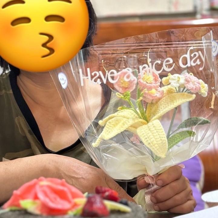 L's L's 手作鉤針花 – 精緻花朵手工藝品