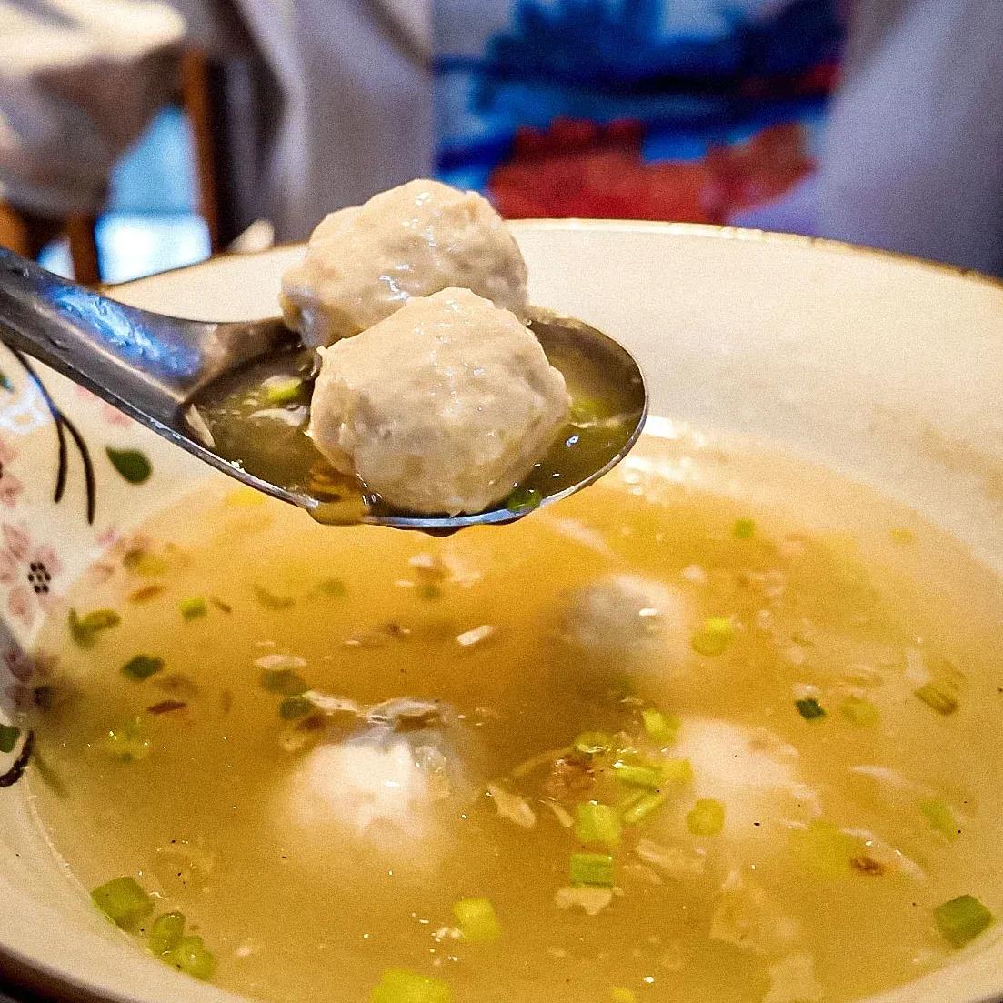 台南麵食餐廳 台南特色炒粉 台南炸醬麵  台南滷味小食 台南小麵殿